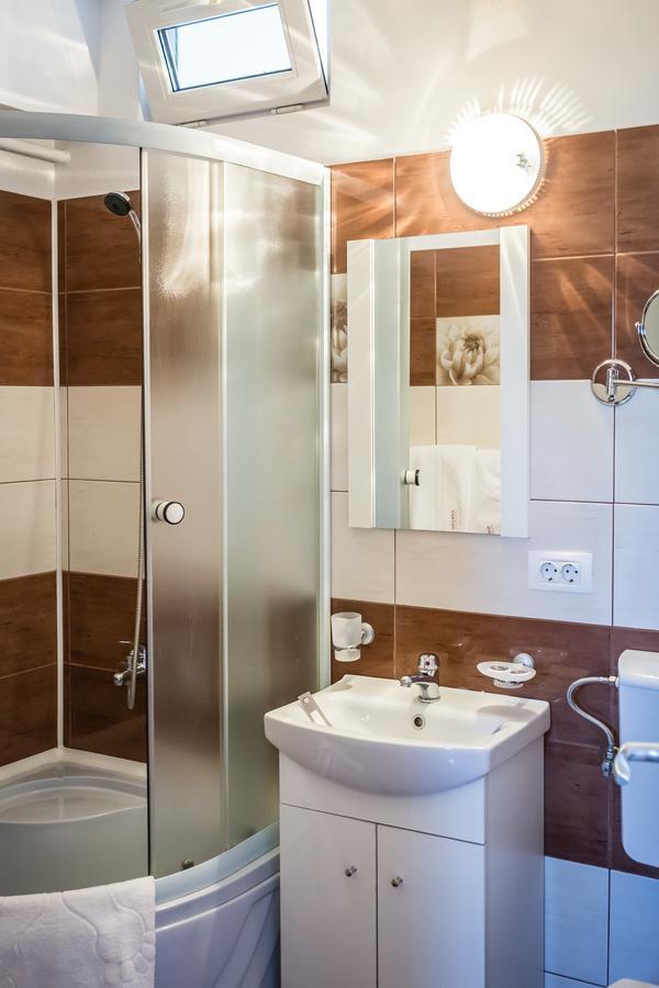Cleopatra Residence Iasi Ngoại thất bức ảnh